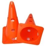 Pachołek czerwony z otworami Legend 38cm